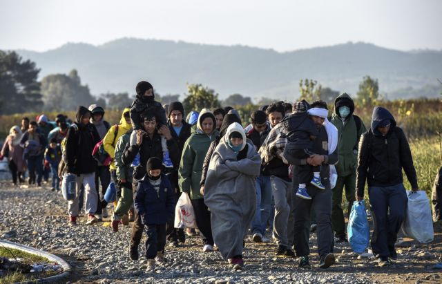 Προσφυγικό: Η Ελλάδα θα αυξήσει τις θέσεις υποδοχής, «όχι σε γκέτο» 50.000