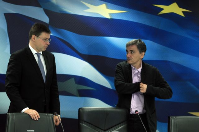 Πρόοδο στις διαπραγματεύσεις με την Αθήνα διαπιστώνει η Κομισιόν