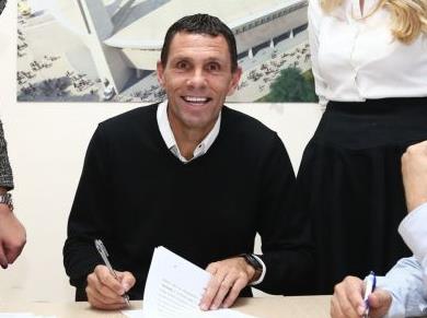 Ο Πογέτ υπέγραψε και ζήτησε νίκη κόντρα στον Παναθηναϊκό