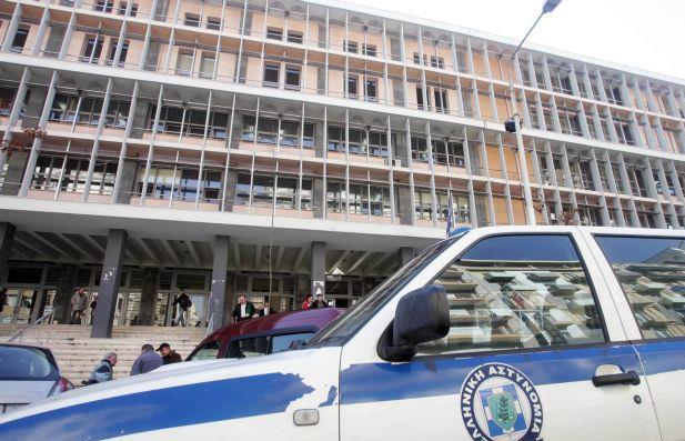 Αθώος λόγω αμφιβολιών δάσκαλος που κατηγορείτο για ασέλγεια σε βάρος μαθήτριας