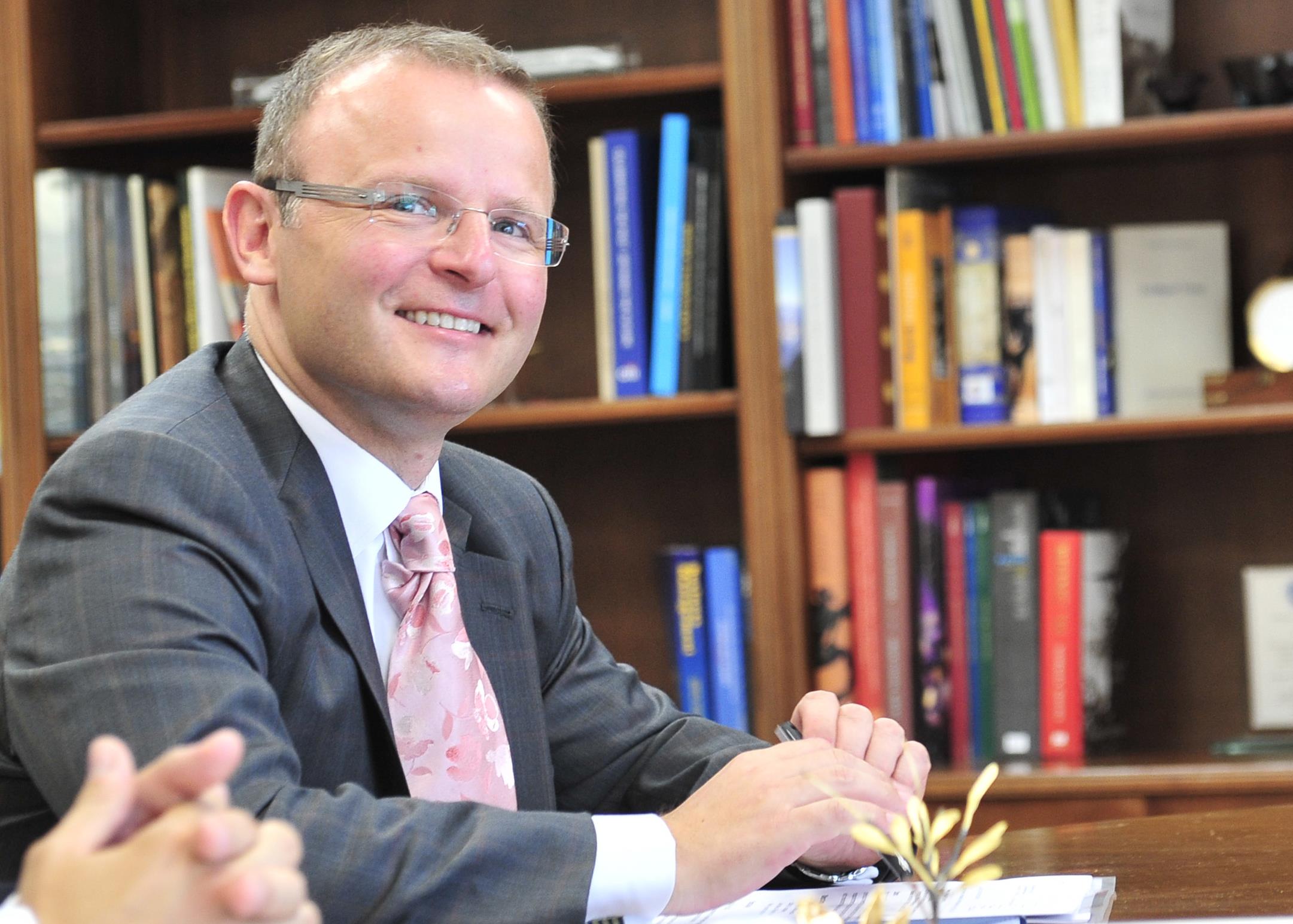 Συνεργασία όλων για τη μεταρρύθμιση της ΕΕ, το μήνυμα του βρετανού πρέσβη στην Αθήνα