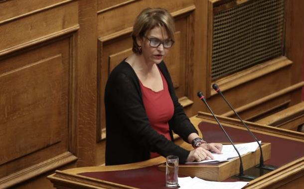 Ρεπούση: Τα Κοινοβούλια δεν μπορούν να αποφαίνονται για το ιστορικό παρελθόν