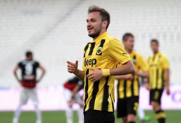 Χαμόγελα στην ΑΕΚ για την επιστροφή του Μιχάλη Μπακάκη