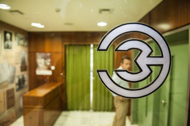 ΠΟΕΣΥ: Απεργίες διαρκείας για το αγγελιόσημο