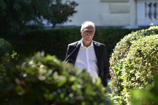 Βίτσας: Το σύνθημα «κανένα σπίτι σε χέρια τραπεζίτη» είναι πραγματικότητα