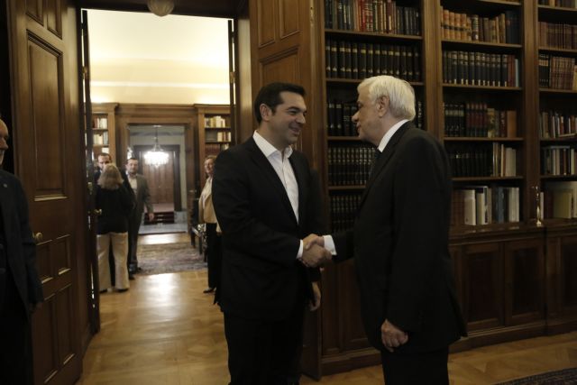 Στον Πρόεδρο της Δημοκρατίας ο Αλέξης Τσίπρας