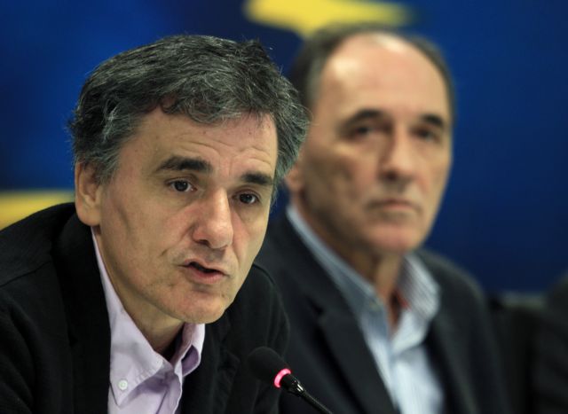 «Αγκάθια» παραμένουν τα κόκκινα δάνεια και οι πλειστηριασμοί