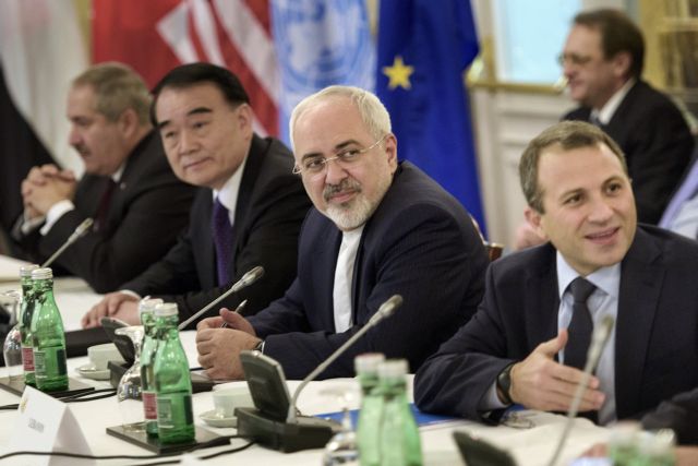 Το Ιράν απειλεί να αποχωρήσει από τις ειρηνευτικές συνομιλίες για τη Συρία