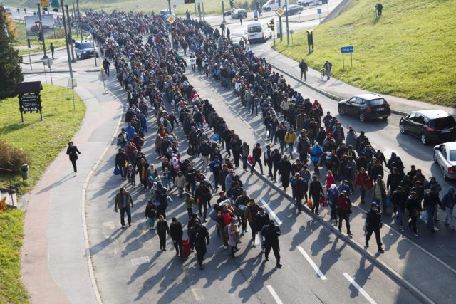 Η Σλοβενία στήνει προσωρινό φράχτη για τους πρόσφυγες «α λα Ορμπάν»