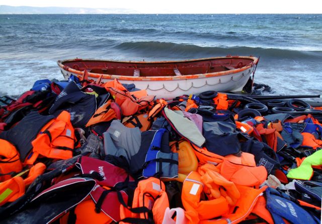 Η προσφυγική ροή ολόκληρου του 2014 πέρασε τον Οκτώβριο από τη Μεσόγειο