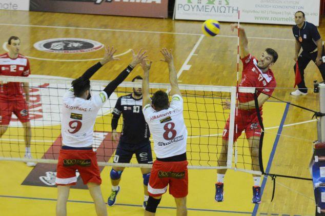 Πέρασε σαν «σίφουνας» ο Φοίνοικας Σύρου από την Πάτρα