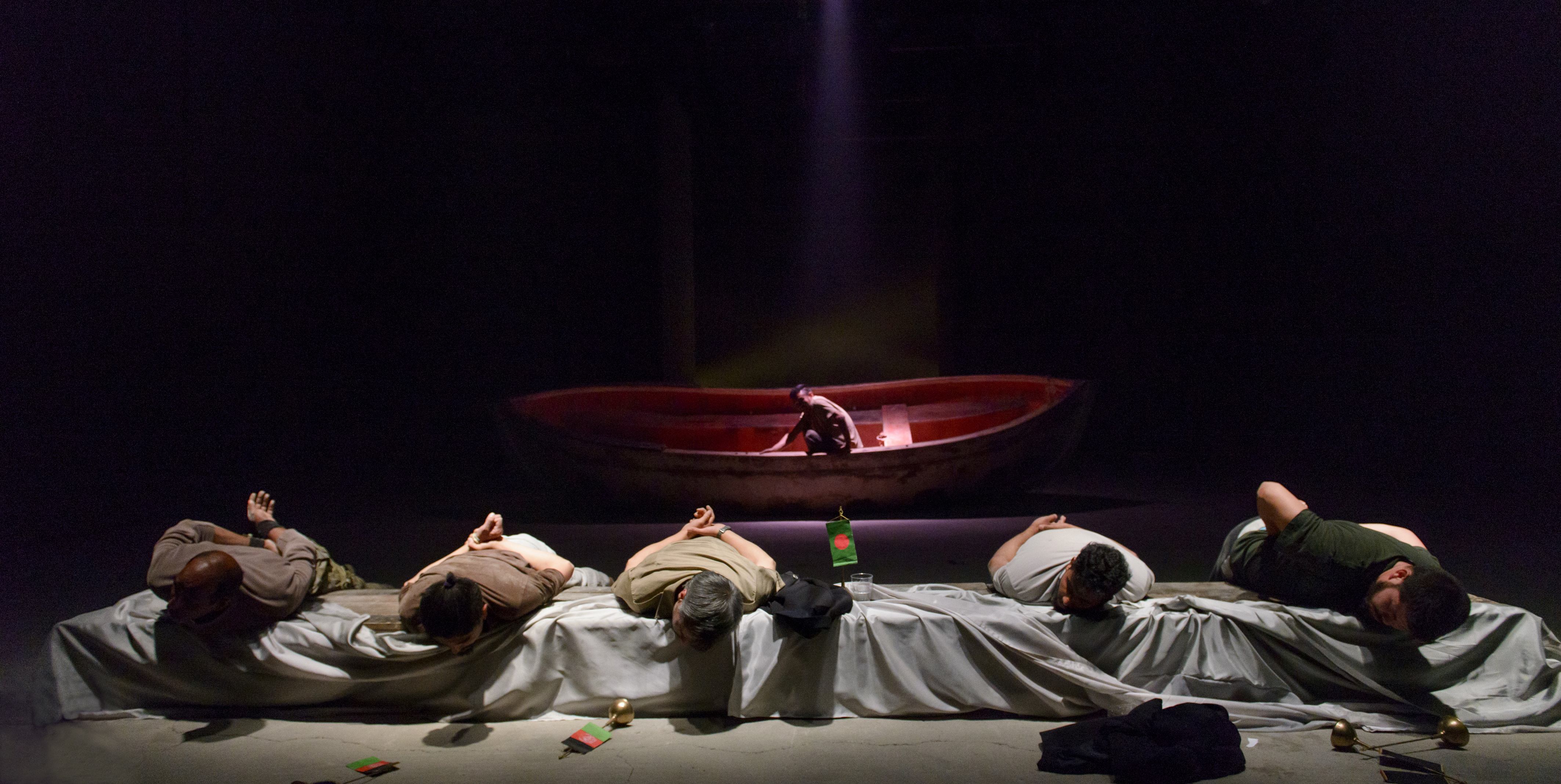 Πρόσφυγες ανακαλύπτουν το παιχνίδι και την τέχνη μέσα από ένα εργαστήρι