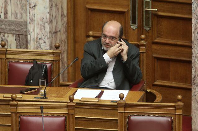 Τρ.Αλεξιάδης: Επανεξετάζουμε το θέμα του κρασιού