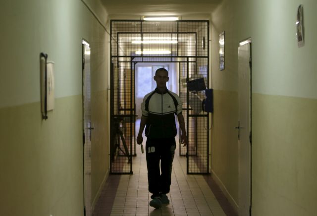 Μετανάστες σε κέντρο κράτησης στην Τσεχία ξεκινούν απεργία πείνας