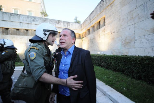 Τόσκας: Στέλεχος της ΧΑ ένας από τους δράστες της επίθεσης στον Κουμουτσάκο