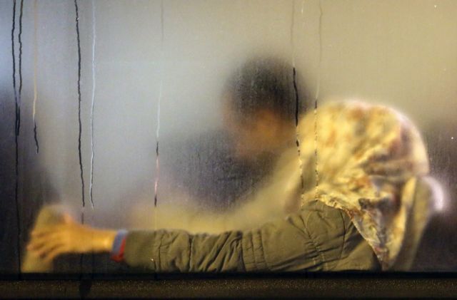 «Σκληραίνουν» οι Σουηδοί απέναντι στους πρόσφυγες και τους μετανάστες