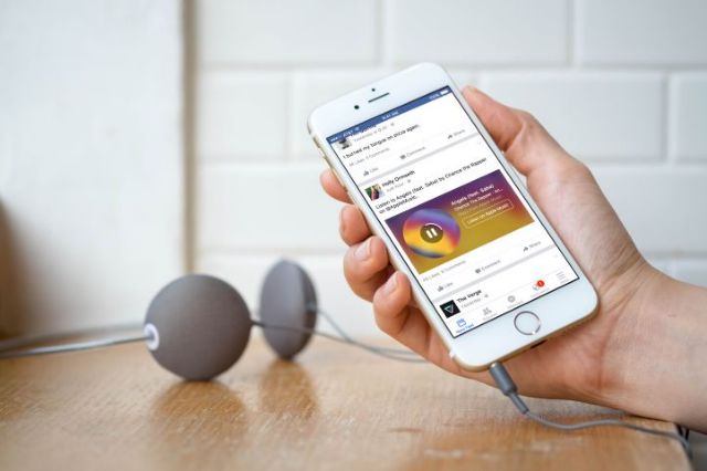 Μουσική από την Apple και το Spotify ακούγονται στο Facebook