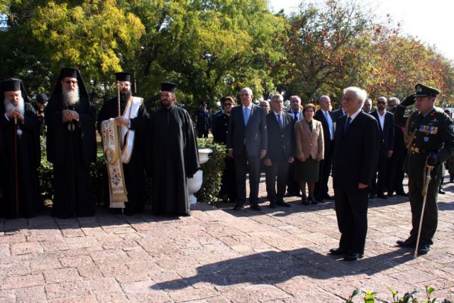 Παυλόπουλος: Ο λαός της Λέσβου δίνει μάθημα στους λαούς της Ευρώπης