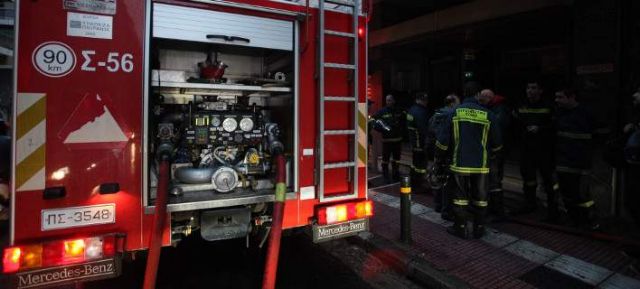 Εμπρηστικές επιθέσεις σε γραφεία του ΣΥΡΙΖΑ τα ξημερώματα