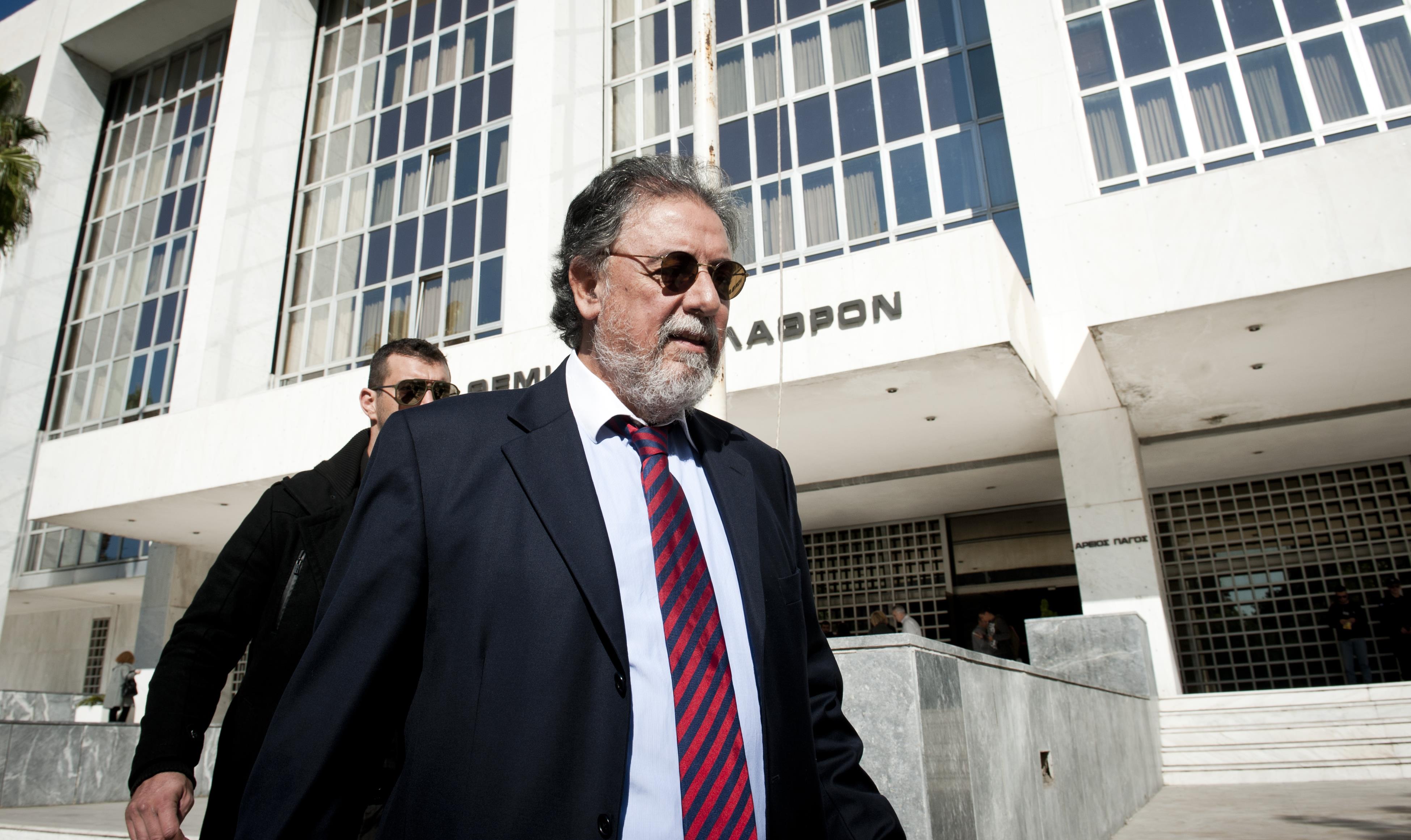 Συνομιλίες στελεχών του ΣΥΡΙΖΑ και «Πυρήνων» παρουσίασε ο Γ.Πανούσης