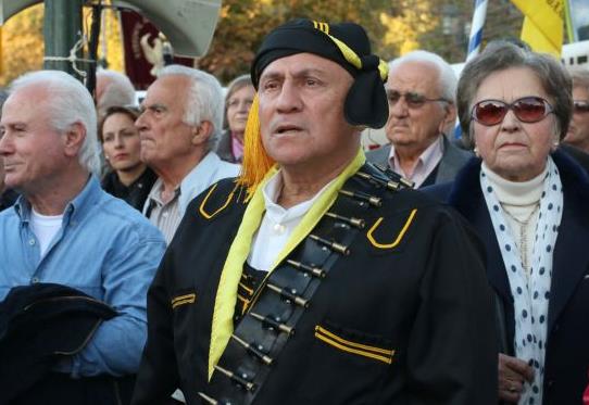 Κακήν-κακώς έδιωξαν χρυσαυγίτες από συλλαλητήριο Ποντίων στη Θεσσαλονίκη