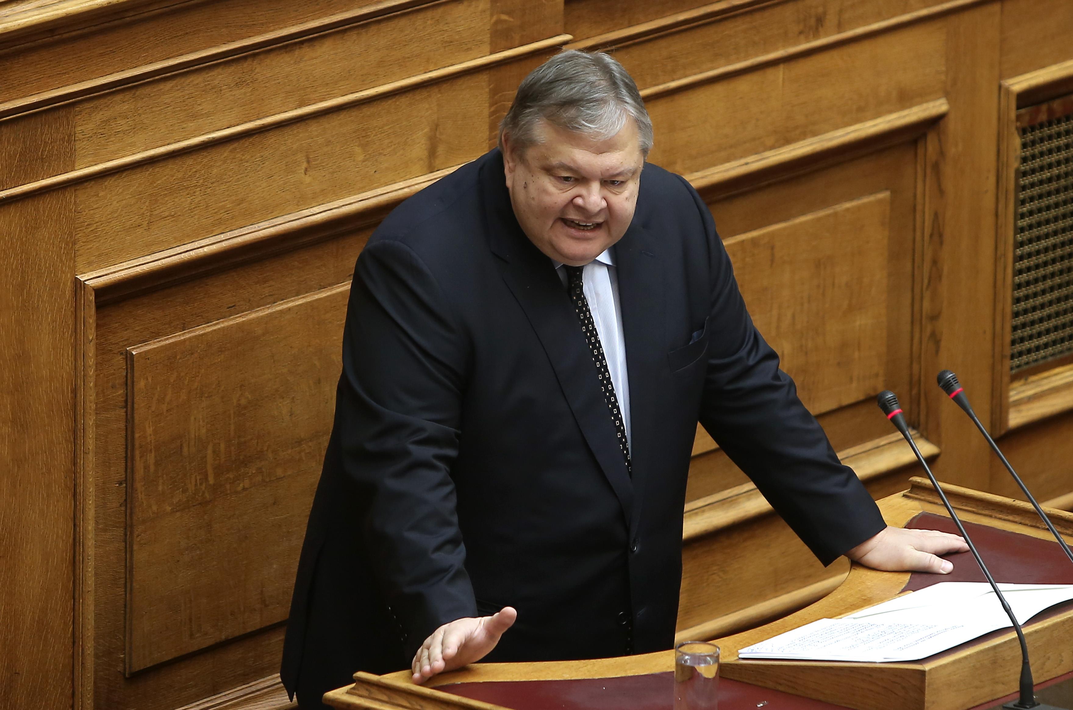 Βενιζέλος προς Τσίπρα: Διευκρινίστε ως προς το άνοιγμα νέων κεφαλαίων για Τουρκία