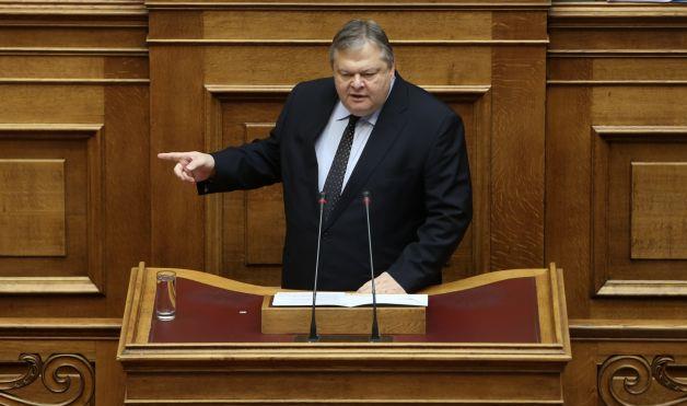 Βενιζέλος: Αν ο Τσίπρας δεν έχει πλειοψηφία, χρειάζεται άλλη κυβέρνηση