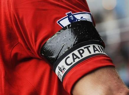 Ενός λεπτού σιγή και μαύρο περιβραχιόνια ανακοίνωσε η UEFA