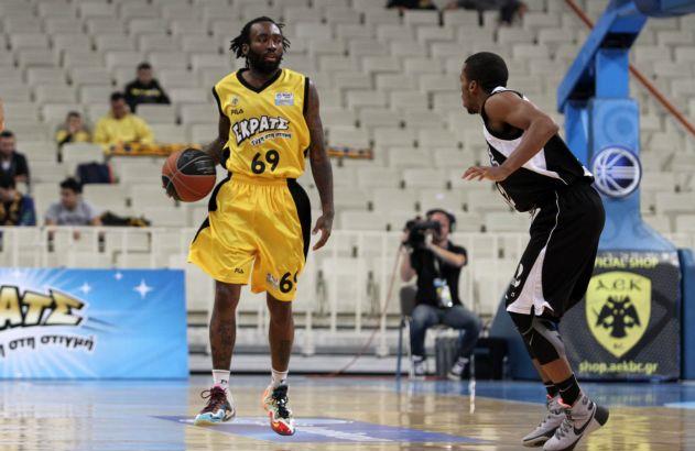 Παρελθόν από την ΑΕΚ ο Ουόρεν, τέλος και ο Ανοσίκε