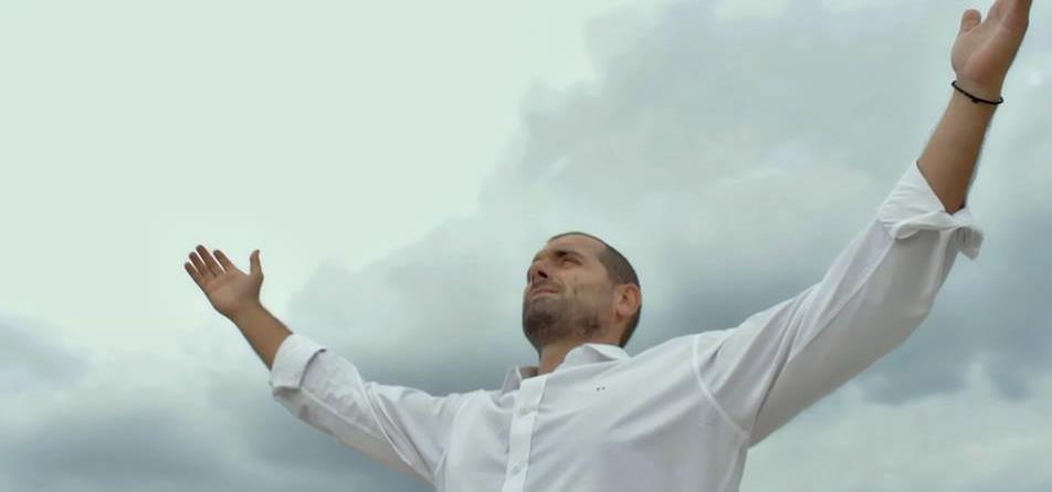 Διάπλους αλληλεγγύης από τους «Surfers4Life»