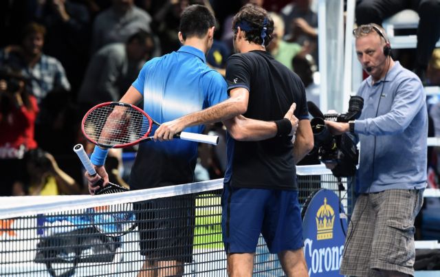 Ο Φέντερερ νίκησε τον Τζόκοβιτς στο ATP World Tour Finals