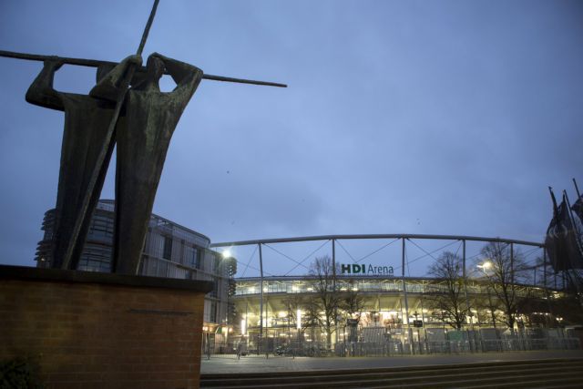 Μέρκελ: «Δύσκολη, αλλά υπεύθυνη απόφαση» η ακύρωση του αγώνα στο Αννόβερο