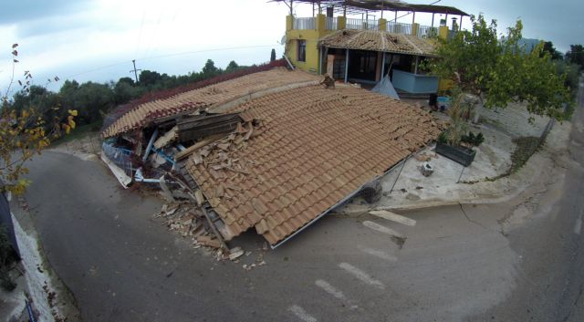 Εκκενώθηκε το νοσοκομείο Λευκάδας, σε εκκλησία οι εξετάσεις