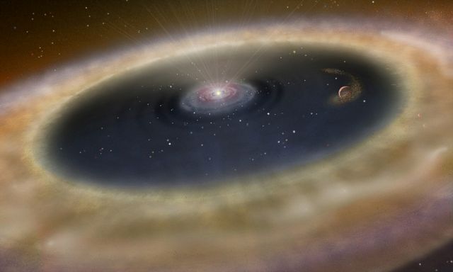 Ένας πλανήτης γεννιέται μπροστά στα μάτια των αστρονόμων