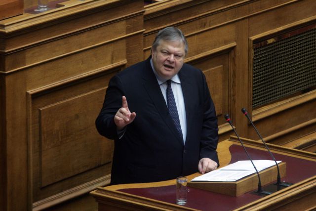 Βενιζέλος: Ασταθής πλειοψηφία και κρίση νομιμοποίησης της κυβέρνησης