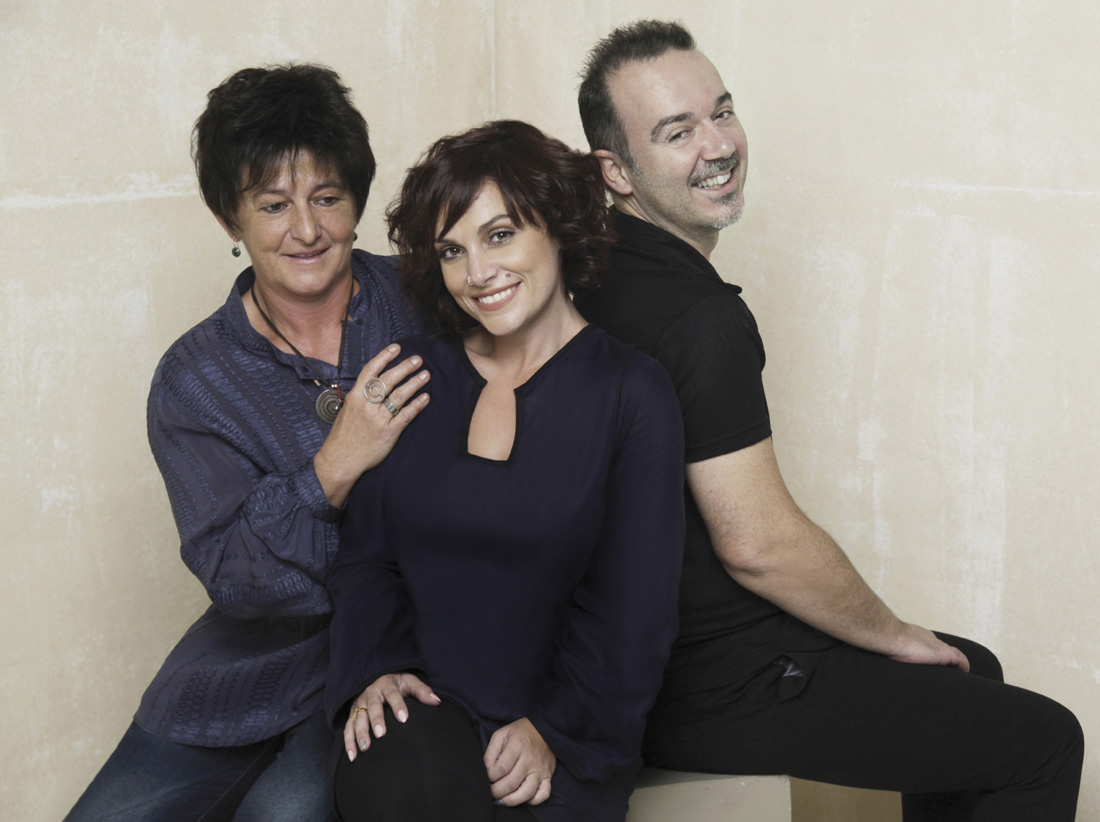 Ελεωνόρα Ζουγανέλη και Φωτεινή Βελεσιώτου σε «κόντρα ντουέτο» επί σκηνής