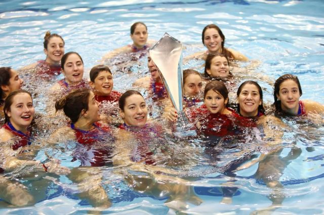 Ολόχρυσα «ερυθρόλευκα» κορίτσια στον θρόνο του ευρωπαϊκού Σούπερ Καπ