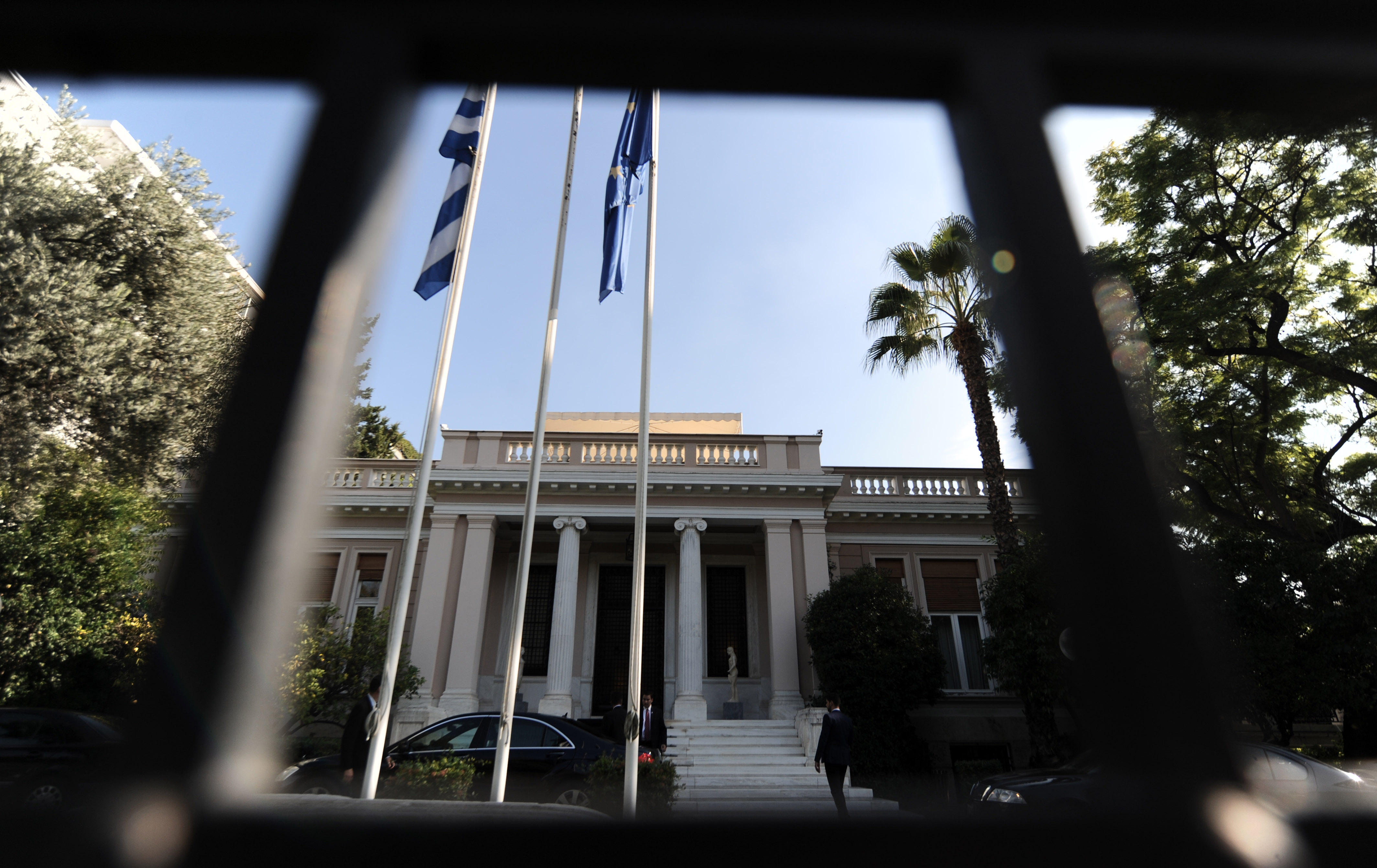 Δεύτερες σκέψεις στην κυβέρνηση για το σκληρό σενάριο στις συντάξεις
