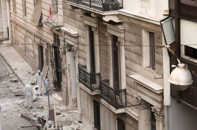 Ισχυρή έκρηξη στα γραφεία του ΣΕΒ στο Σύνταγμα