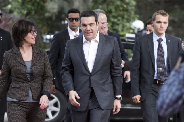 Με τον Μαχμούντ Αμπάς συναντάται ο Αλ.Τσίπρας