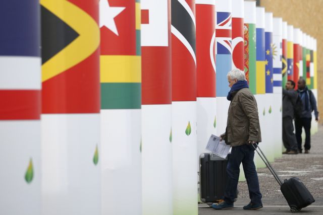 Έναρξη της Συνόδου για το Κλίμα στο Παρίσι με φόντο σχεδόν 300 προσαγωγές