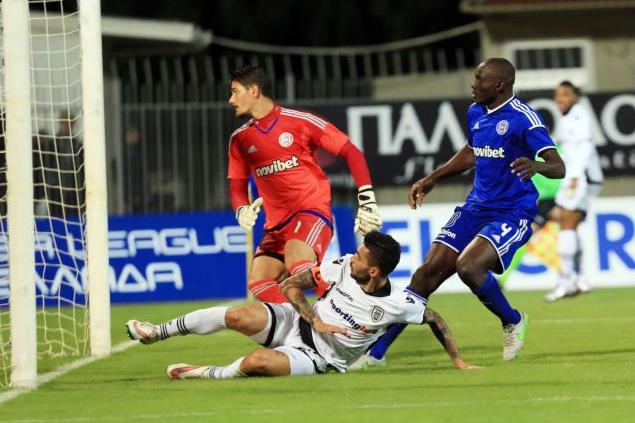 Ο απογοητευτικός ΠΑΟΚ είχε… σκόρερ τον «Σάντα» Κλάους στη Μυτιλήνη