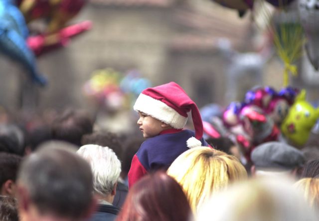 Λιγότερα δώρα θα φέρει και φέτος ο Άγιος Βασίλης στους Έλληνες