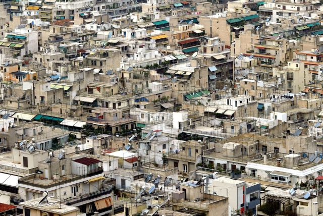 ΕΚΠΟΙΖΩ: Ένας στους τρεις χάνει το σπίτι του με όριο οφειλών 200.000 ευρώ