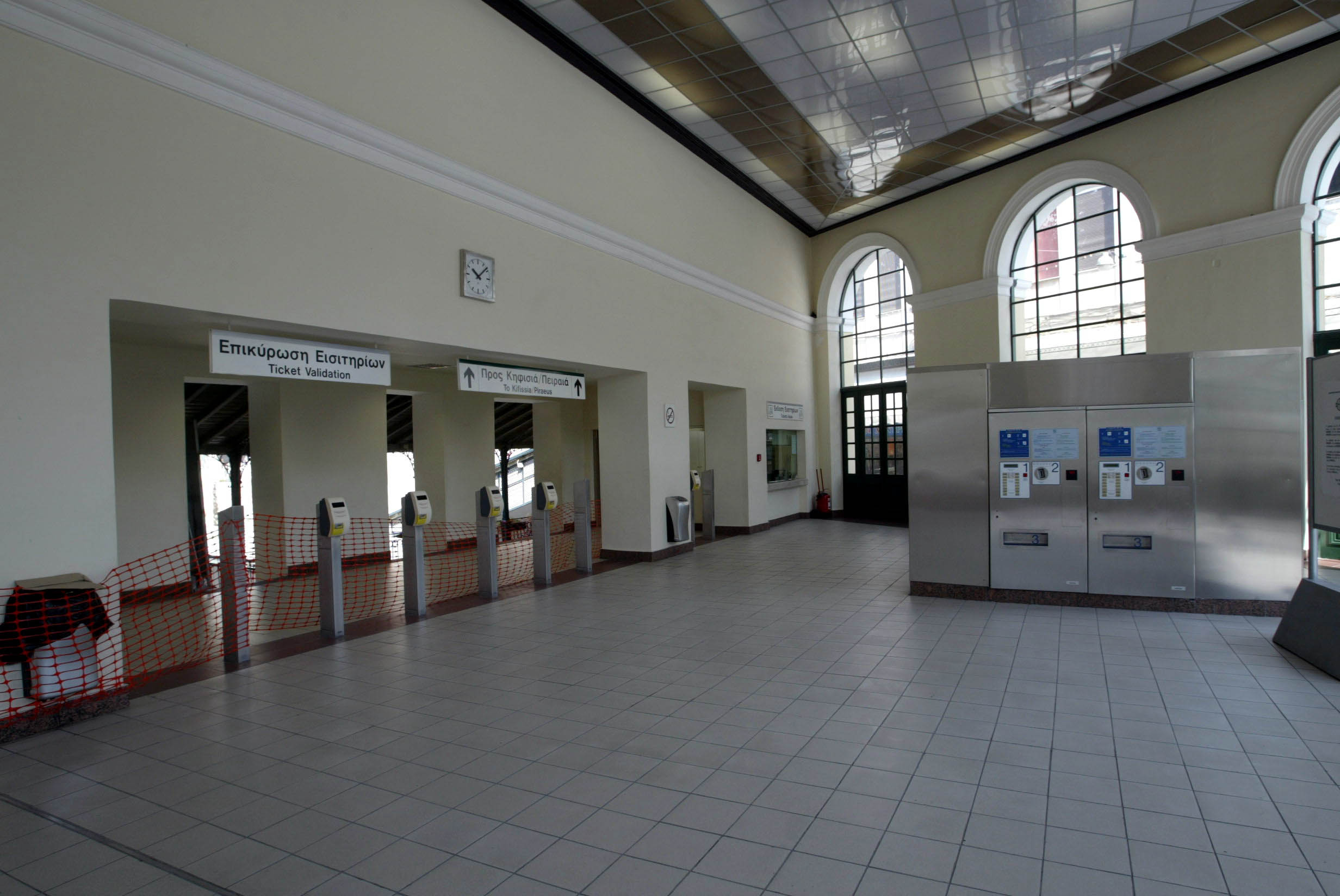 Λήξη συναγερμού στο Μοναστηράκι: η «βόμβα» ήταν… παλμογράφος