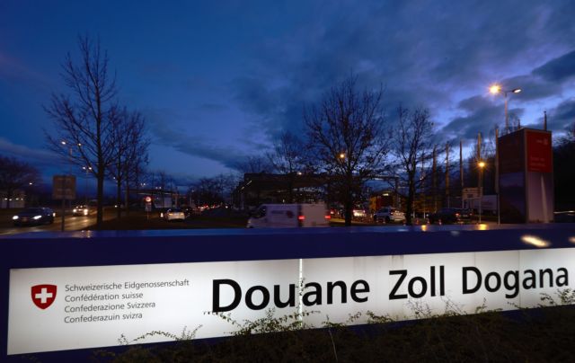 Βέρνη εναντίον Βρυξελλών για τους εργαζόμενους από χώρες της ΕΕ