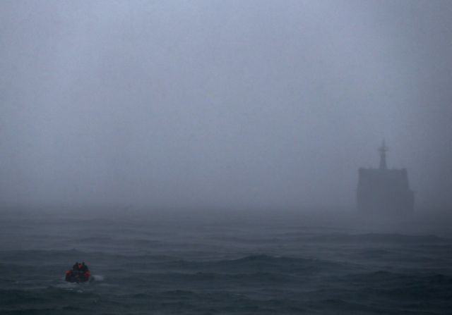 Ινδονησία: Θρίλερ με πλοίο που έπαθε βλάβη εν μέσω καταιγίδας