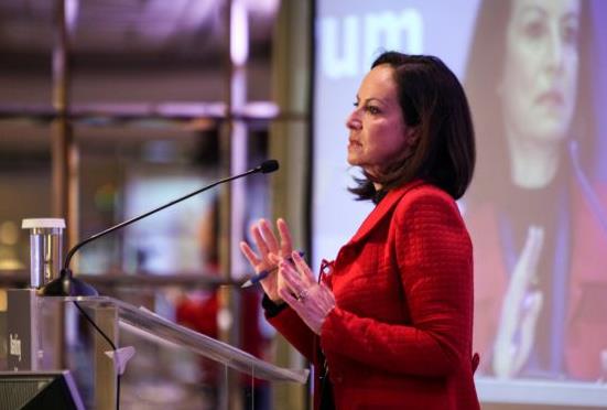 Διαμαντοπούλου: Πολύ επικίνδυνη η συζήτηση να βγούμε από την Σένγκεν