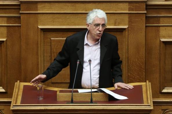 Σύμφωνο Συμβίωσης: Πρώτο «ναι» με ρητό «όχι» στην υιοθεσία