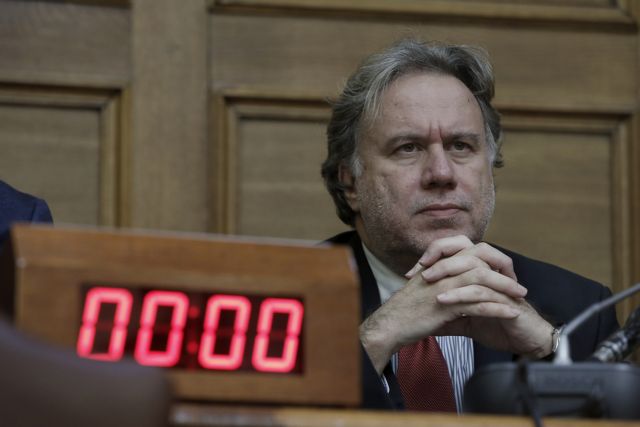 Ασφαλιστικό: Σώζονται οι κύριες, μαχαίρι σε επικουρικές, αύξηση εισφορών